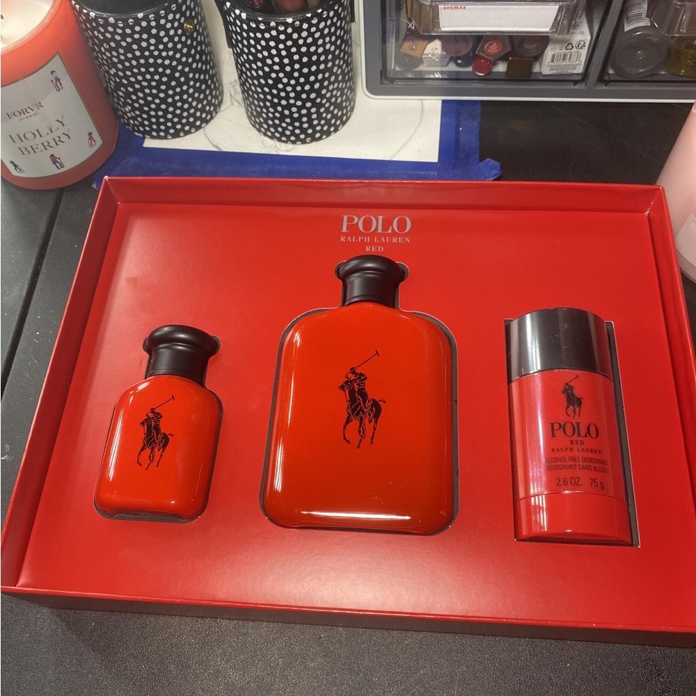 POLO RED EDT gift set from Ralph Lauren. Great value and gift option